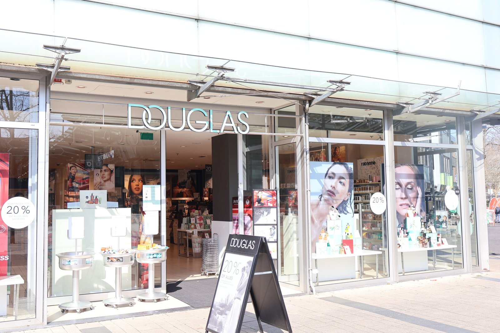 Douglas Emmen